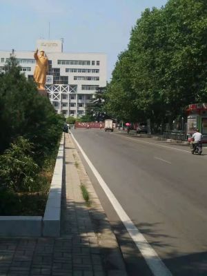 气流折转惯性除尘器